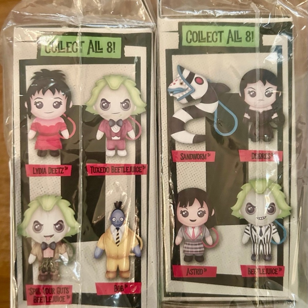 NWT- “BEETLEJUICE” SET: HANDBOOK RECENTLY DECEASED TECH WALLET & 2 BLIND BOXES! - Picture 10 of 12